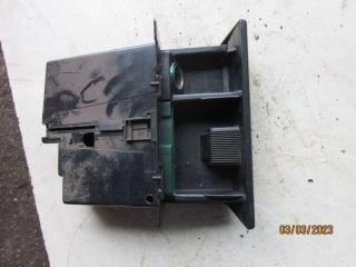 пепельница Citroen Xantia 1 поколение 1996, 2.0 л., бензин, МКПП, универсал