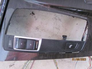 Кнопка парктроника BMW 5 серия F07/F10/F11 2010, 3.0 л., дизель, АКПП, седан, 10755210