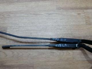 щеткодержатель (поводок стеклоочистителя, дворник) Opel Omega B 1998, 2.0 л., бензин, МКПП, седан