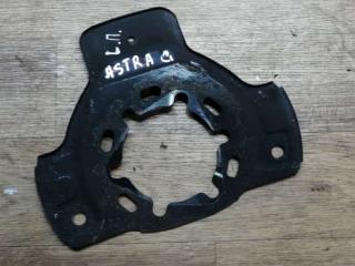 защитный кожух тормозного механизма Opel Astra G 2000