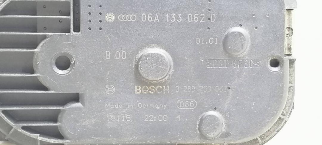 06A133062D заслонка дроссельная Audi A4 B5 1999 ,0280750061
