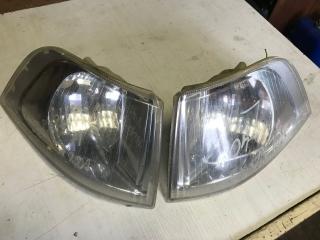 поворотник правый Volvo V40 1 поколение [рестайлинг] 2000