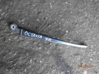 щеткодержатель задний Skoda Octavia 1 поколение (A4) 1998, 2.0 л., бензин, МКПП, универсал