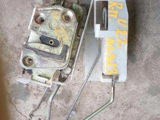 замок двери передней правой Mazda 323 BA 1996, 1.3 л., i, бензин, МКПП, купе